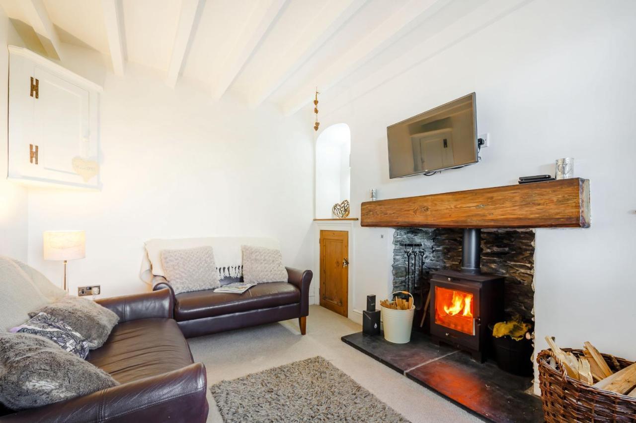 Braich-Y-Celyn Lodge Абърдифи Екстериор снимка